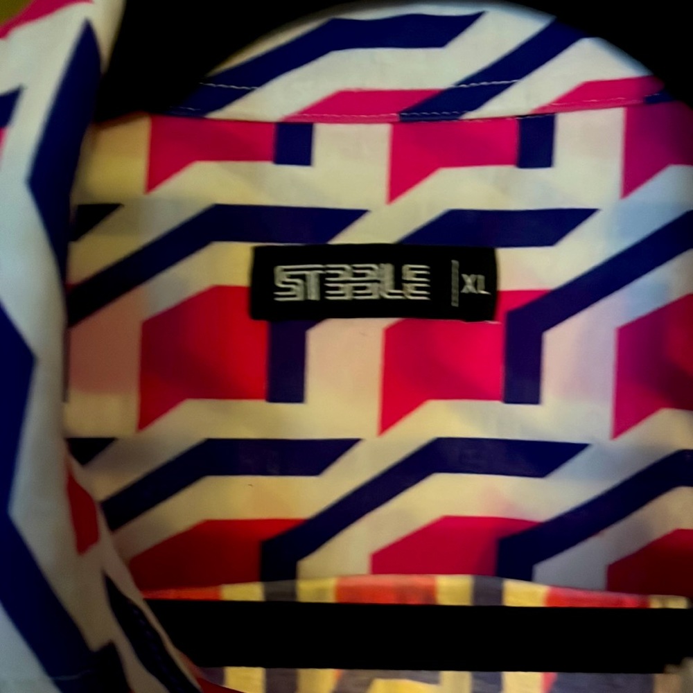 Steele button down shirt. Size XL - Picture 2 of 2